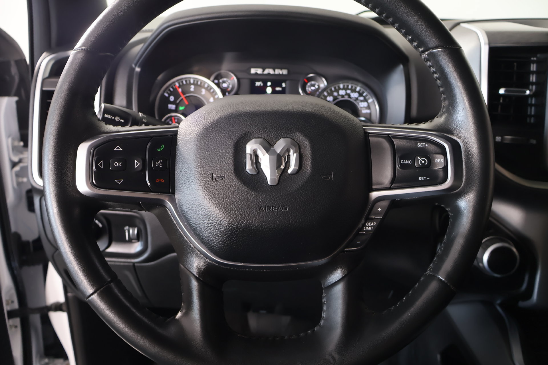 Used 2024 RAM 1500 Big Horn RWD image 3