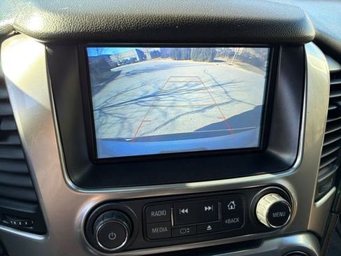 Used 2018 Chevrolet Suburban Premier image 23