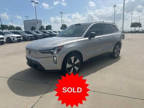 Certified 2025 Volvo EX90 Plus AWD/4WD image 8