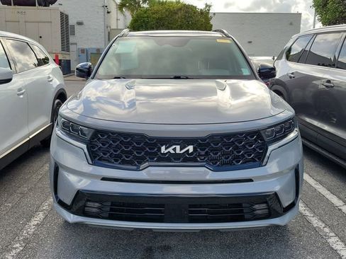 Used 2022 Kia Sorento SX AWD/4WD image 2