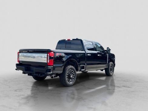 Used 2023 Ford F250 Platinum AWD/4WD image 8