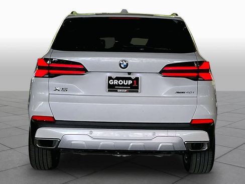 Certified 2025 BMW X5 sDrive40i w/ Climate Comfort Package RWD image 4