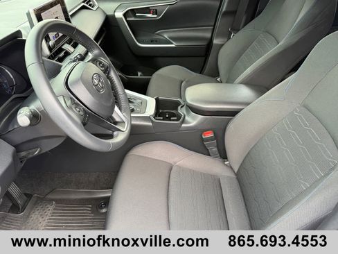 Used 2023 Toyota RAV4 SE AWD/4WD image 11