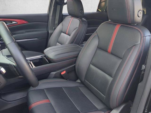 Used 2024 Chevrolet Traverse RS w/ LPO, Floor Liner Package FWD image 17