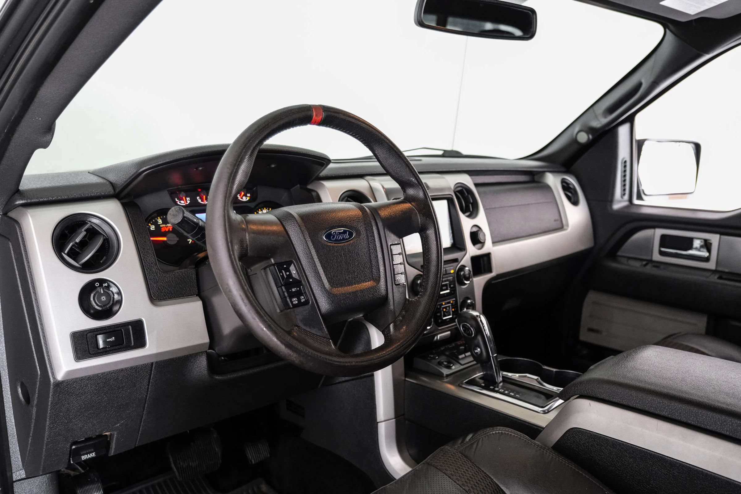 Used 2014 Ford F150 Raptor w/ Equipment Group 801A Luxury AWD/4WD image 3