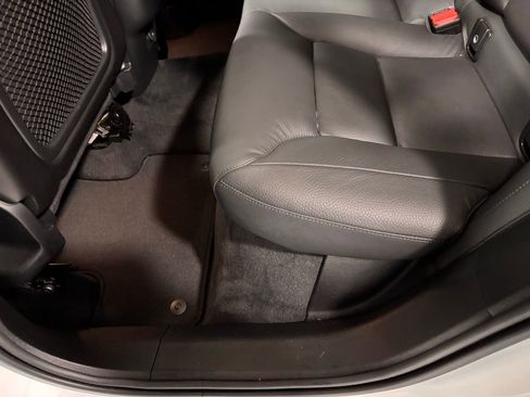 Certified 2025 Volvo XC60 B5 Plus image 20