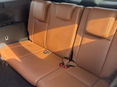 Used 2018 Toyota Highlander Limited image 18