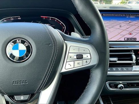Used 2020 BMW X7 xDrive40i w/ Premium Package AWD/4WD image 25