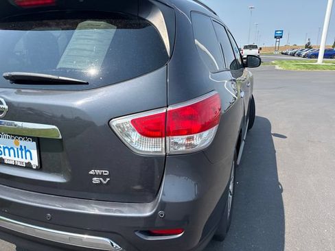 Used 2013 Nissan Pathfinder SV w/ Cargo Pkg AWD/4WD image 27