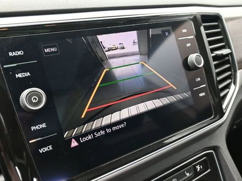 Used 2019 Volkswagen Atlas SEL FWD image 33