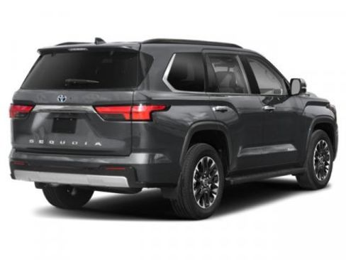 Used 2024 Toyota Sequoia Limited w/ Tow Technology Package image 5
