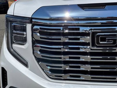 Used 2022 GMC Sierra 1500 Denali w/ Denali Reserve Package AWD/4WD image 48