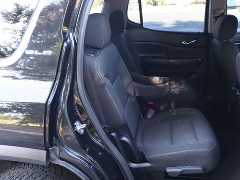 Used 2021 GMC Acadia SLE image 23