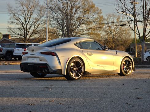 Used 2020 Toyota Supra image 7
