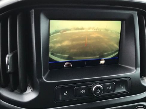 Used 2021 Chevrolet Colorado W/T image 10