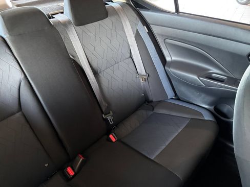 Used 2025 Nissan Versa SV FWD image 30