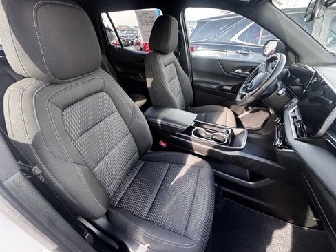 Used 2025 Chevrolet Equinox LT image 11