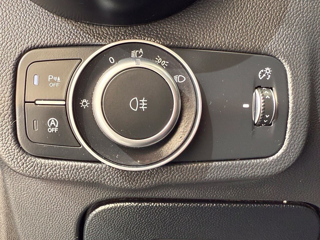Used 2023 Alfa Romeo Stelvio Veloce AWD/4WD image 36