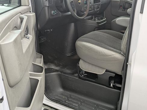 Used 2024 Chevrolet Express 2500 w/ Driver Convenience Package image 19