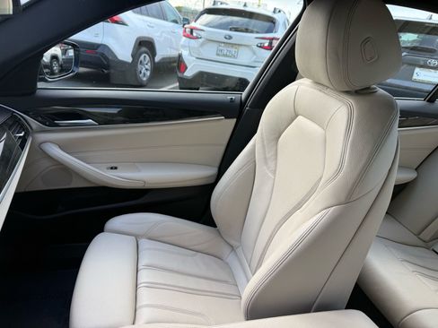 Used 2023 BMW 530e w/ Convenience Package RWD image 21