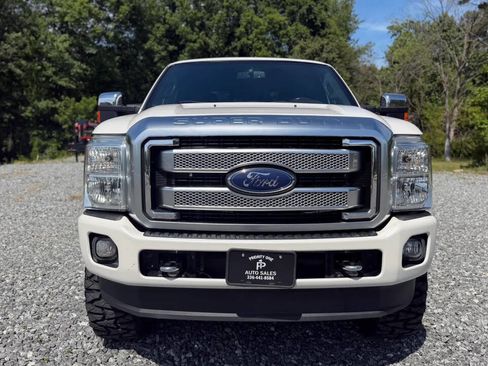 Used 2016 Ford F250 Platinum w/ FX4 Off-Road Package AWD/4WD image 2