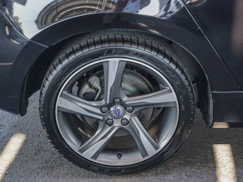 Used 2016 Volvo S60 T6 R-Design Platinum image 9