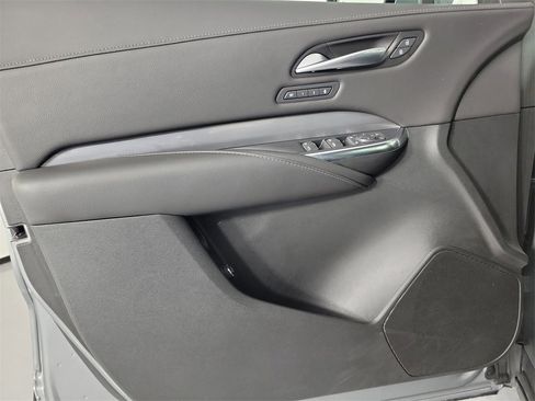 Certified 2025 Cadillac XT4 Premium Luxury image 18