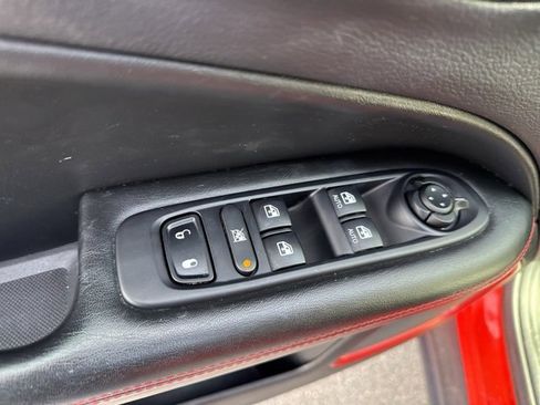 Used 2018 Jeep Compass Trailhawk w/ Cold Weather Group image 22