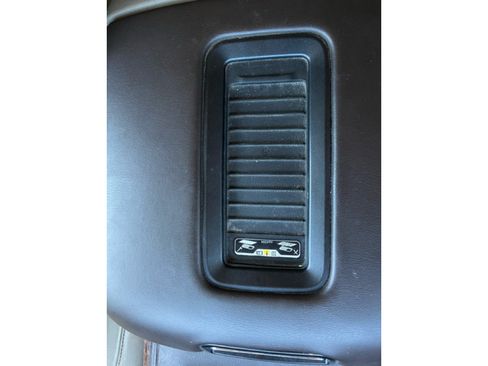 Used 2016 Chevrolet Suburban LTZ AWD/4WD image 35