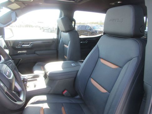 New 2026 GMC Sierra 1500 AT4 w/ AT4 Premium Package AWD/4WD image 13