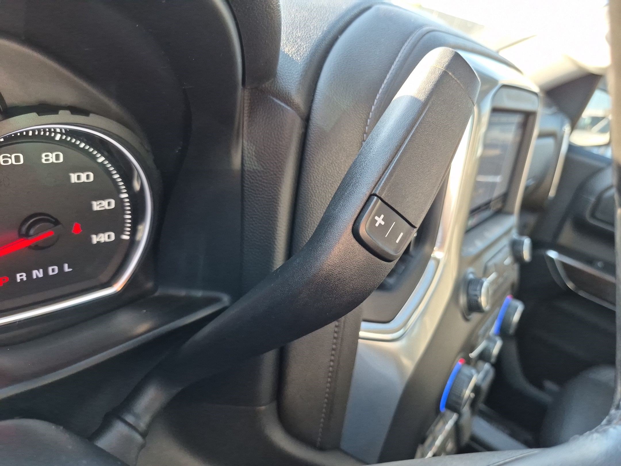 Used 2019 Chevrolet Silverado 1500 LT Trail Boss AWD/4WD image 26