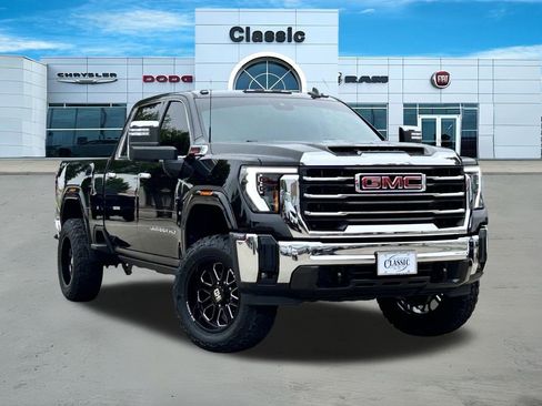 Used 2025 GMC Sierra 2500 SLT AWD/4WD image 1