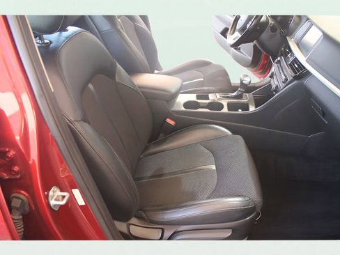 Used 2019 Kia Optima S image 17