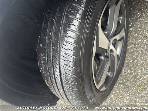 Used 2023 Toyota RAV4 SE image 20