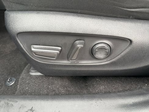 Used 2023 Toyota RAV4 XLE image 10