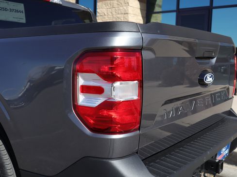 New 2025 Ford Maverick XL image 19