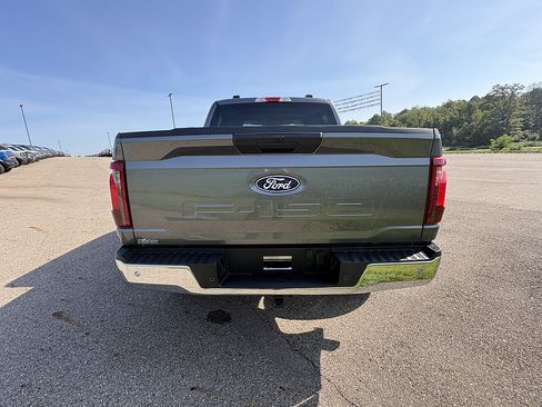 Used 2026 Ford F150 XLT w/ XLT Chrome Appearance Package AWD/4WD image 4