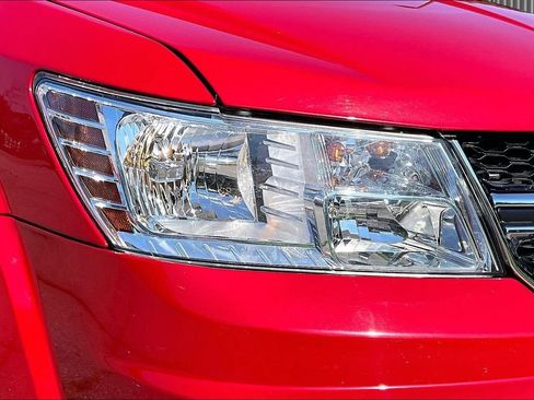 Used 2020 Dodge Journey SE w/ SE Popular Equipment Group FWD image 32