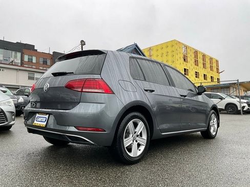 Used 2021 Volkswagen Golf 4-Door image 8