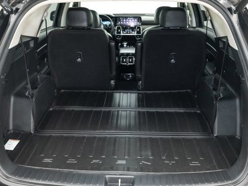 Used 2023 Kia Sorento SX AWD/4WD image 36