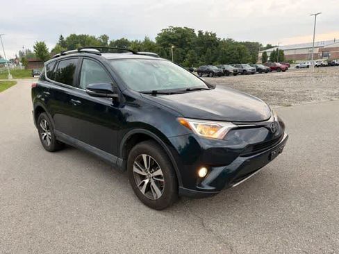 Used 2017 Toyota RAV4 XLE w/ Plus Special Value Package AWD/4WD image 5
