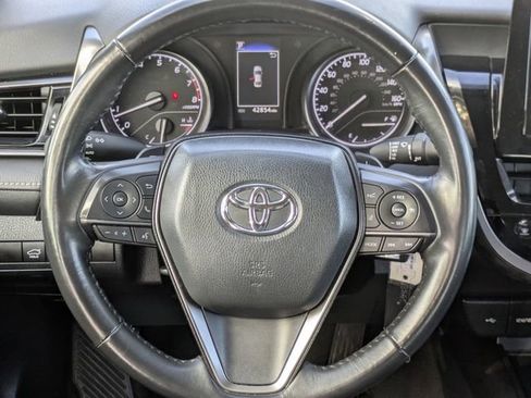 Used 2024 Toyota Camry SE image 13