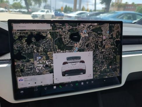 Used 2022 Tesla Model X Plaid AWD/4WD image 11
