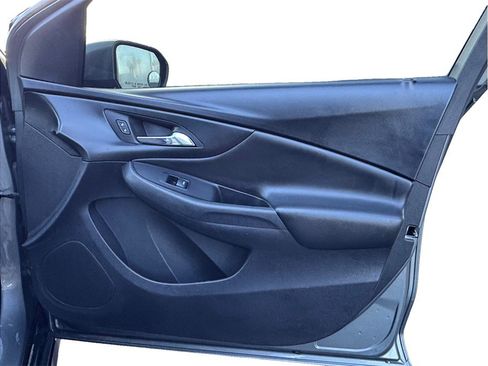 Used 2017 Chevrolet Volt LT image 18
