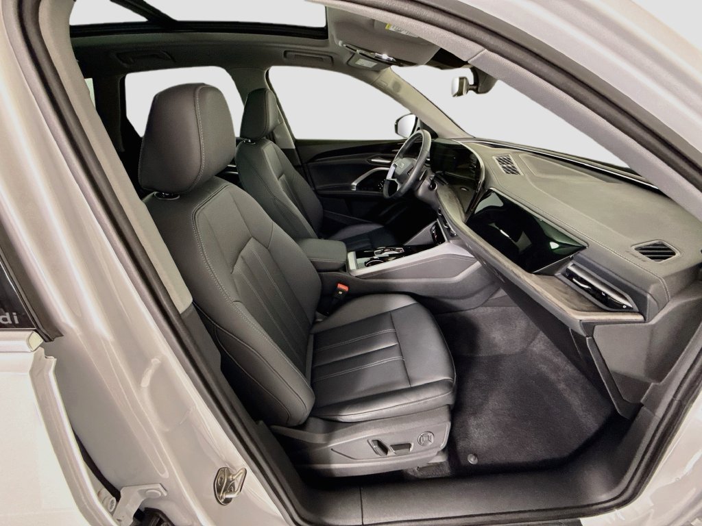 Certified 2025 Audi Q5 Premium w/ Premium Plus AWD/4WD image 20