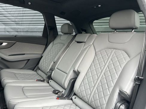 Used 2025 Audi SQ7 Prestige image 21