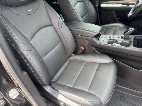 Used 2025 Cadillac XT4 Premium Luxury w/ Technology Package FWD image 38