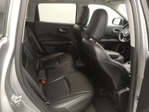 Used 2019 Jeep Compass Limited FWD image 19
