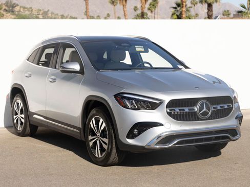 Used 2026 Mercedes-Benz GLA 250 image 2