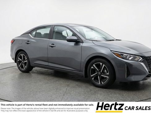 Used 2025 Nissan Sentra SV image 1